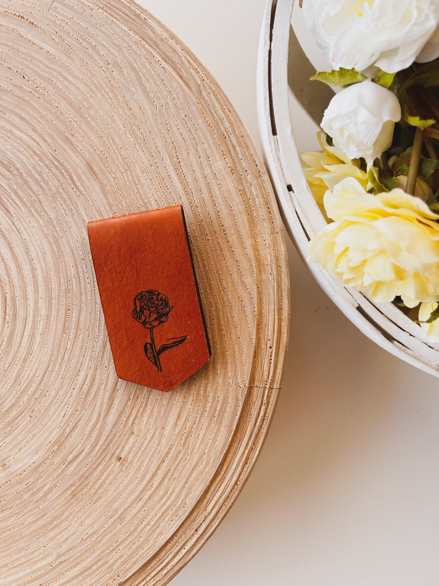 Magnetic Leather Bookmarks
