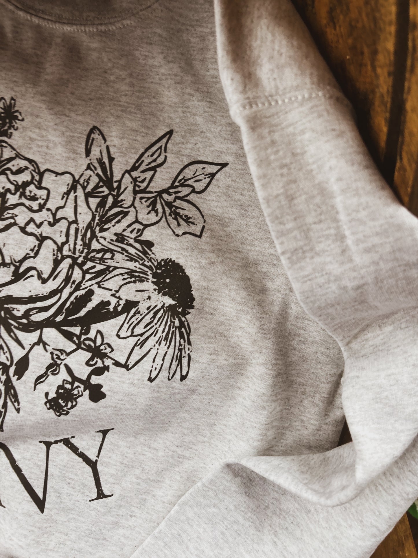 Vintage Peony Sweatshirt - Gray
