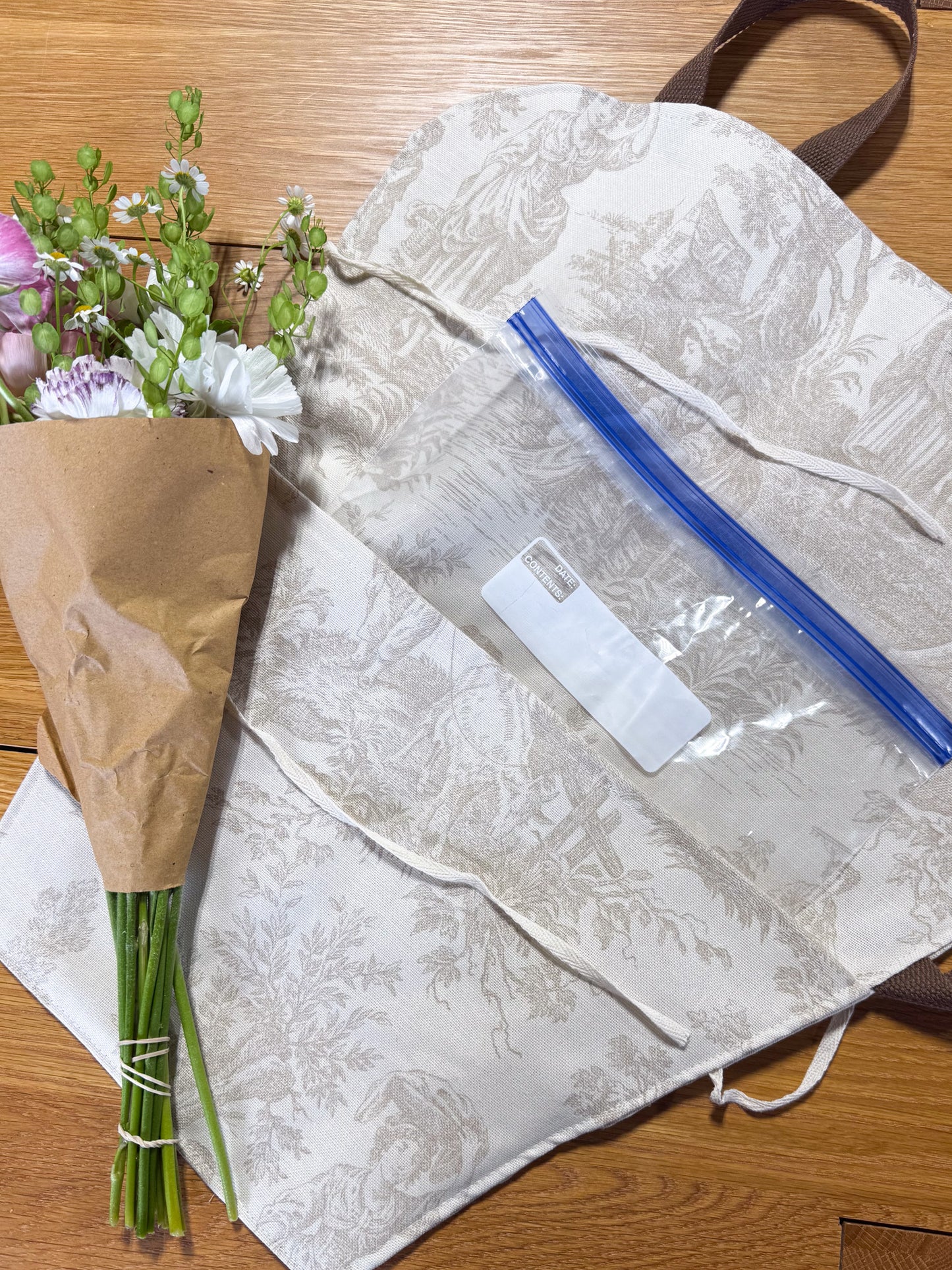 Flower Bouquet Tote by Four Daughters Designs