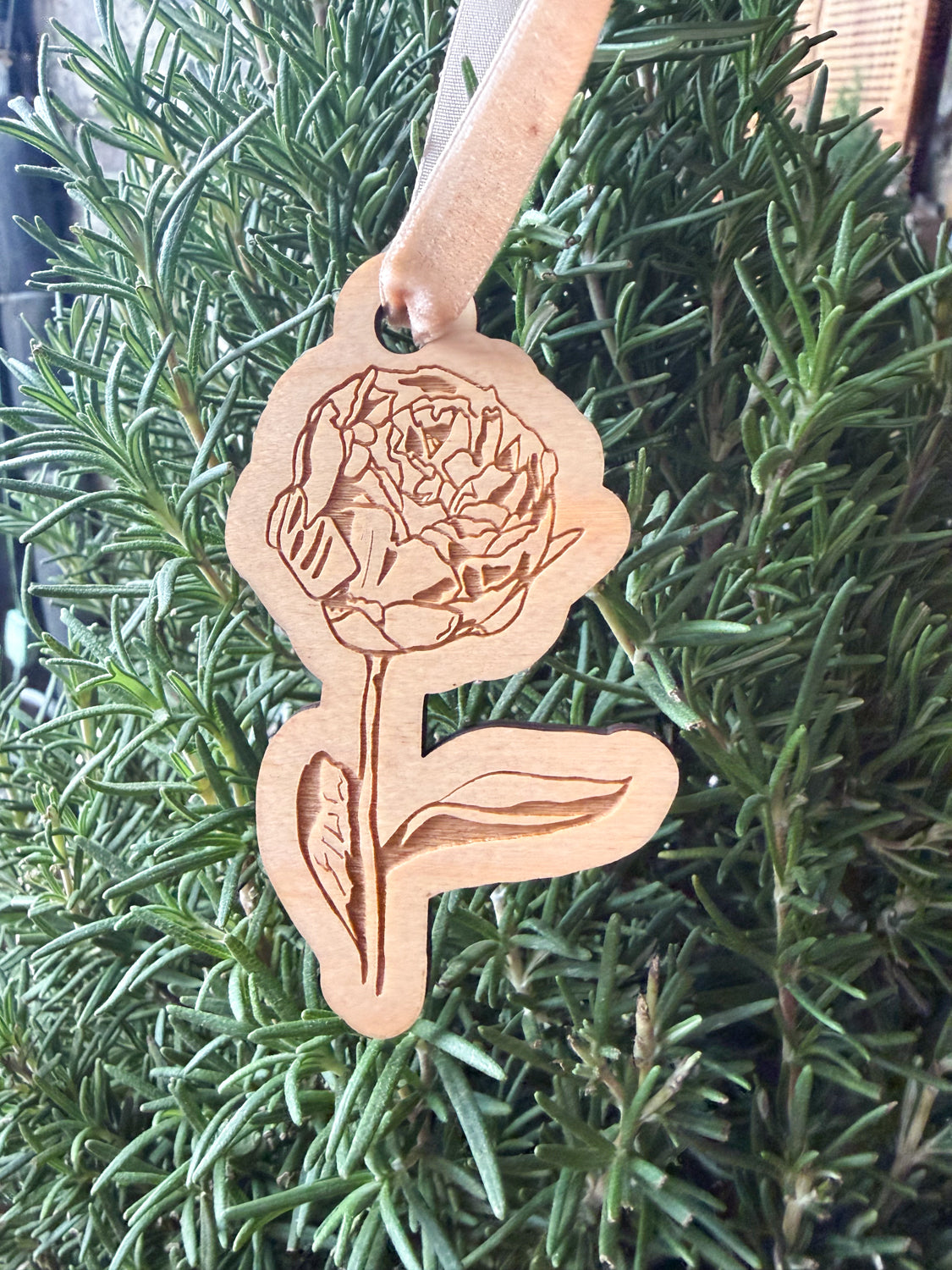 Wooden Flower Ornaments