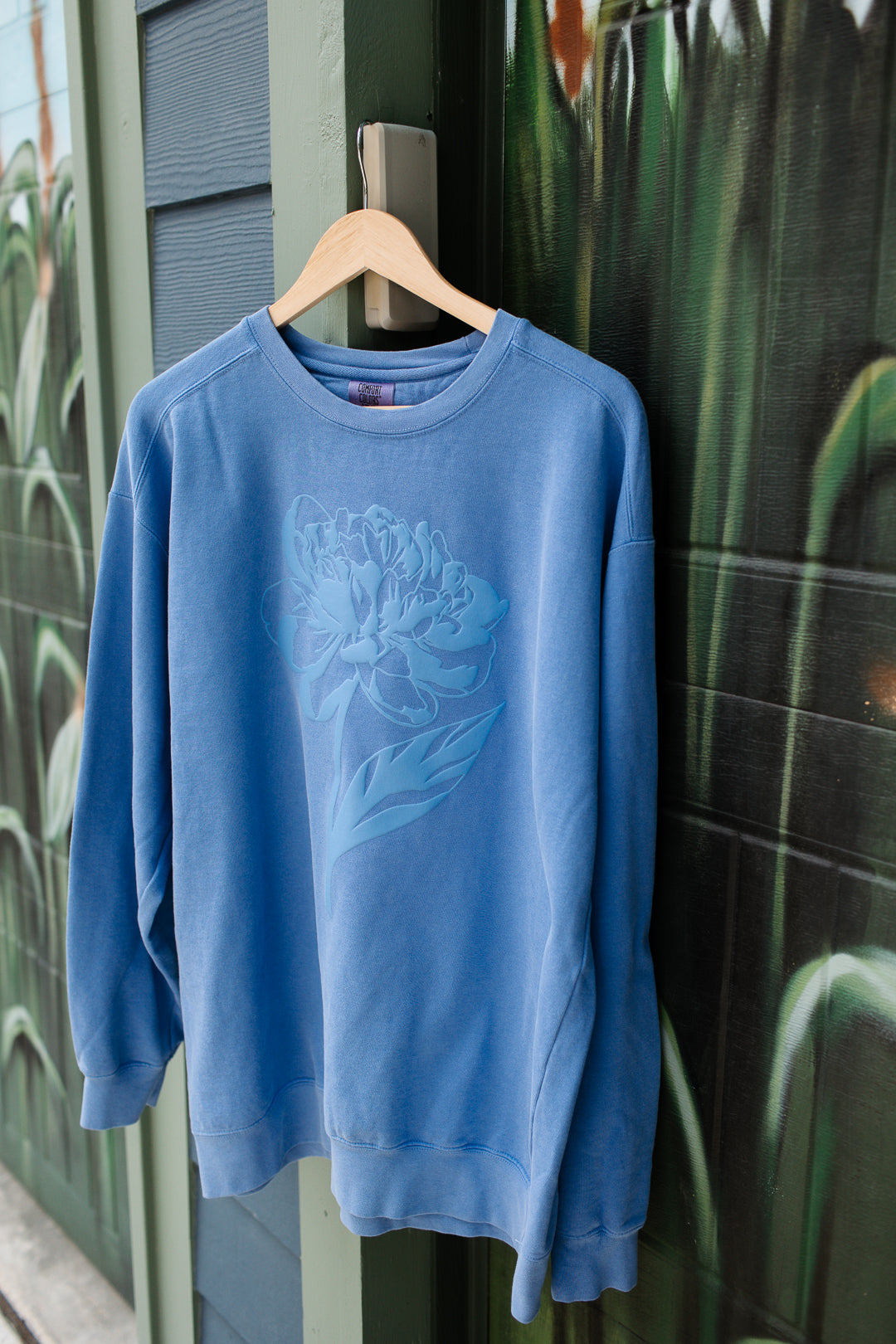 Blue Puff Ink Peony Tee / Sweatshirt