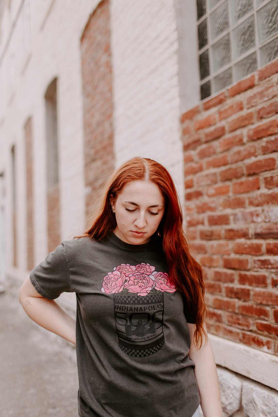 Indy 500 Popcorn Peony Tin T-Shirt