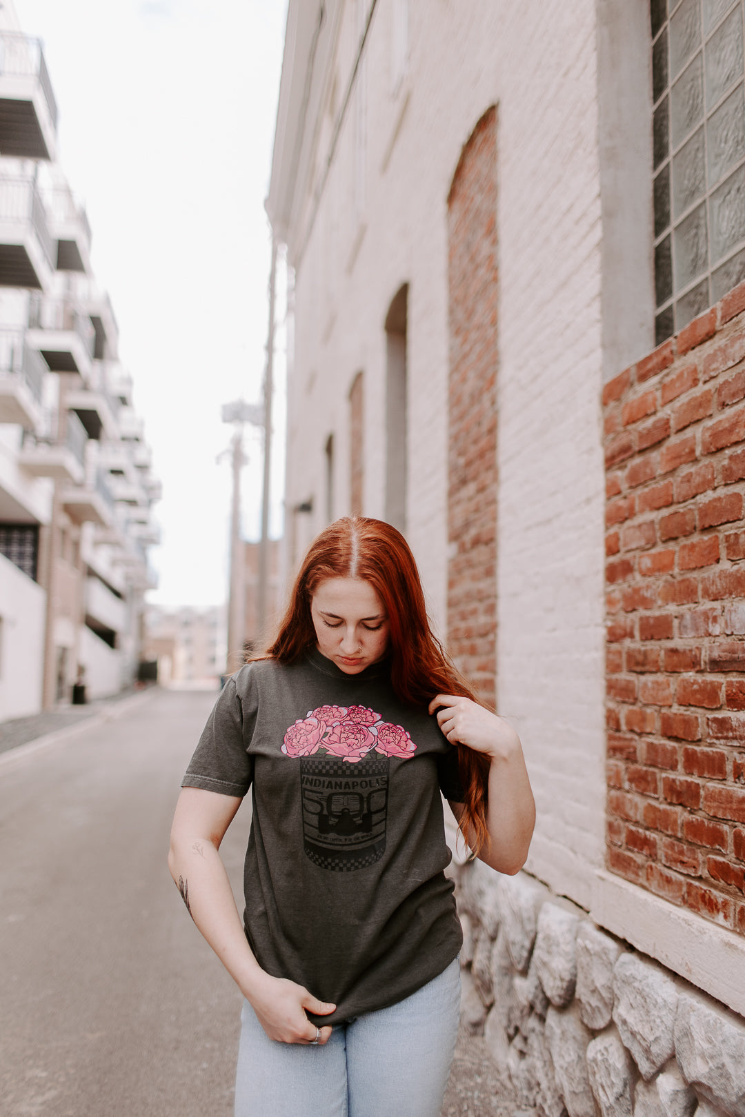 Indy 500 Popcorn Peony Tin T-Shirt