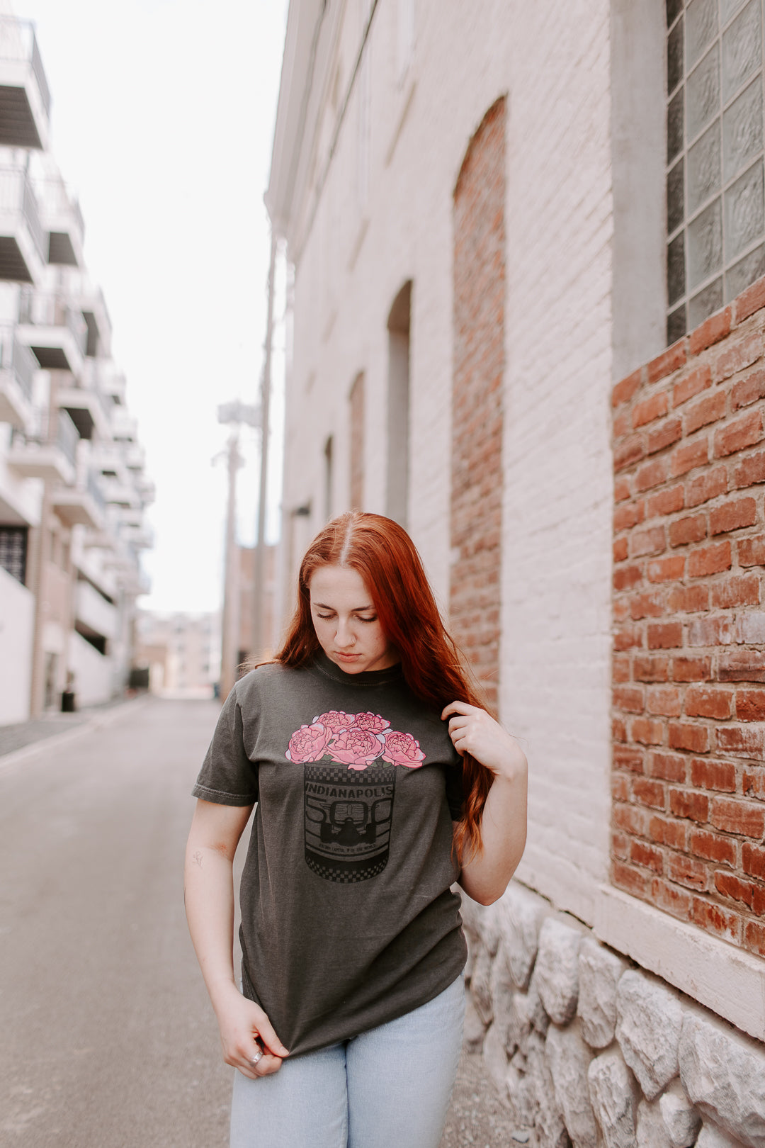 Indy 500 Popcorn Peony Tin T-Shirt