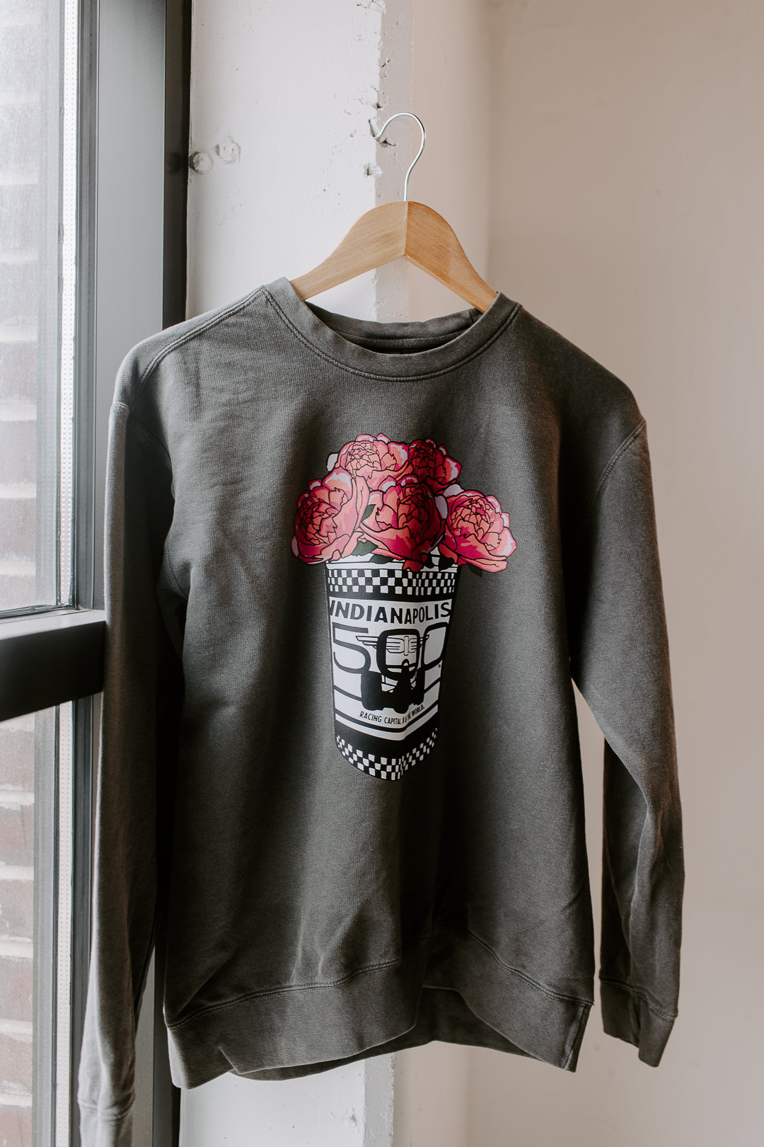 Indy 500 Popcorn Peony Tin Sweatshirt